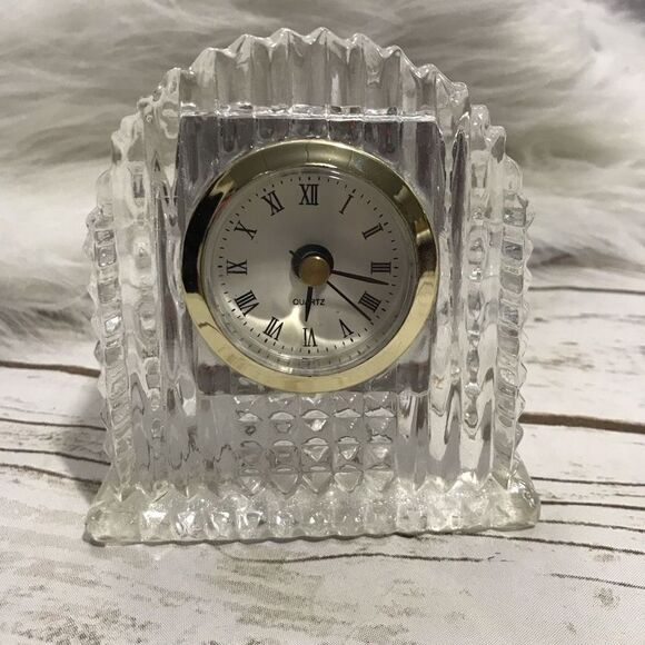 Crystal Glass Desk Clock Mantle Quartz Movement - Picture 7 of 8